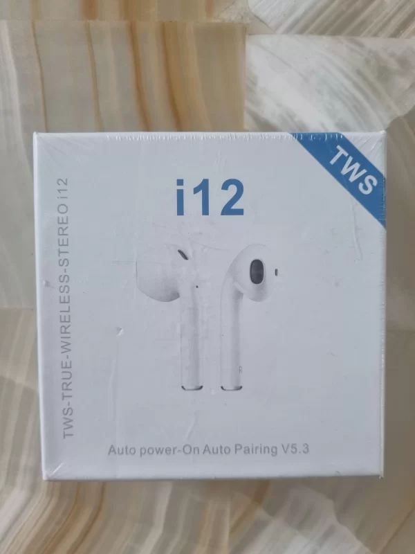 AUDIFONOS i12
