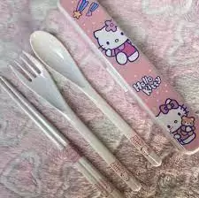 CUBIERTOS-CAJA KITTY-CUCHARA Y TENEDOR