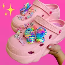 SANDALIA TIPO CROCS ADULTO ACCESORIOS