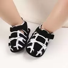 HUARACHES BEBÉ BLANCO Y NEGRO