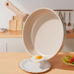 SARTÉN ANTIADHERENTE TIPO MÁRMOL CON MANGO IMITACIÓN MADERA 26 CMS