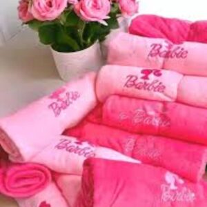 TOALLA BARBIE